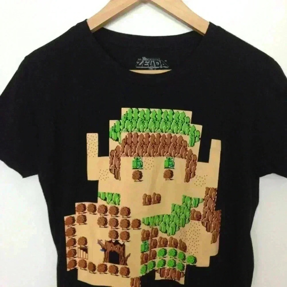Nintendo Original Zelda Exclusive Women L T-Shirt - Picture 1 of 5